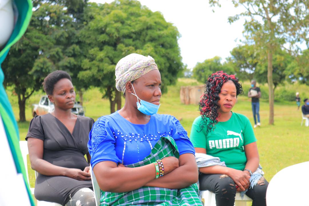 SClass256's tweet photo. Today #SClass256 is part of kasenyi activite organized by @AcordUganda @RHUganda
#PeaceAndHealth #Youth4Peace https://t.co/iZY0a1Ob4s