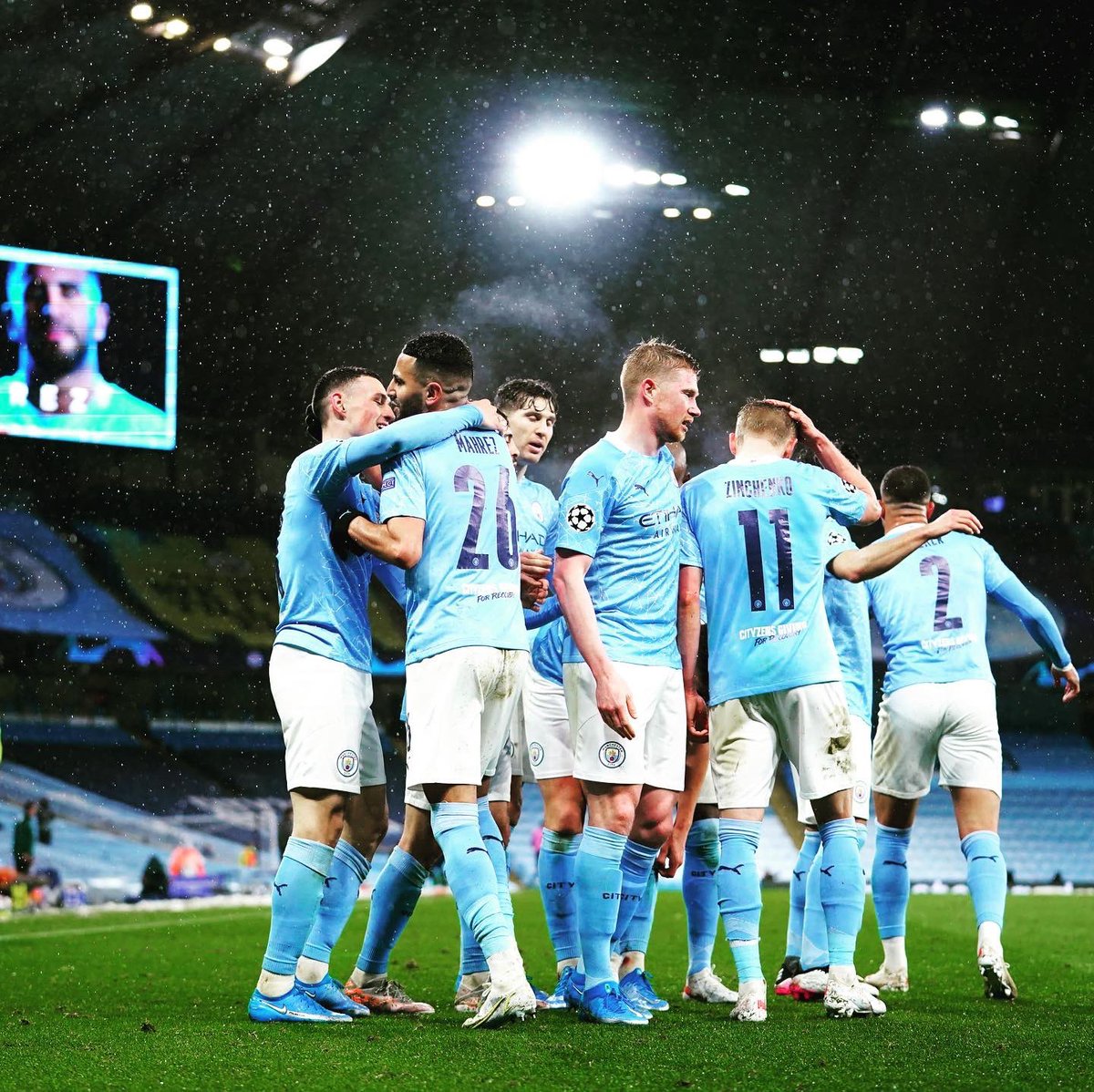 WE’RE NOT REALLY HERE
🦈

#UCL #IstanbulWeAreComing