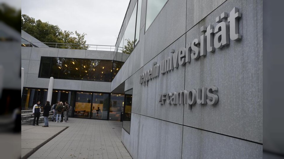 Wir haben im #CHEranking 20/21 im Bereich PAIR sowohl im Bachelor als auch im Master erneut eine Spitzenposition erreicht. Zum vollständigen Artikel kommt ihr unter
schwaebische.de/landkreis/bode…