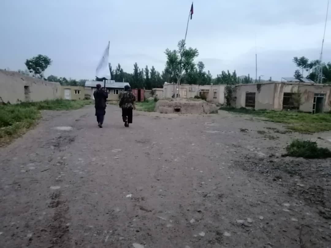 Burka district of Baghlan province has fallen to the Taliban almost without any fighting. The govt's civilian & military leadership of the district has retreated to Nahrin district. Pro-Taliban channels shared several images from the district.  #Afghanistan