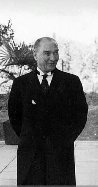 Eller arkada😎

#MustafaKemalAtatürk