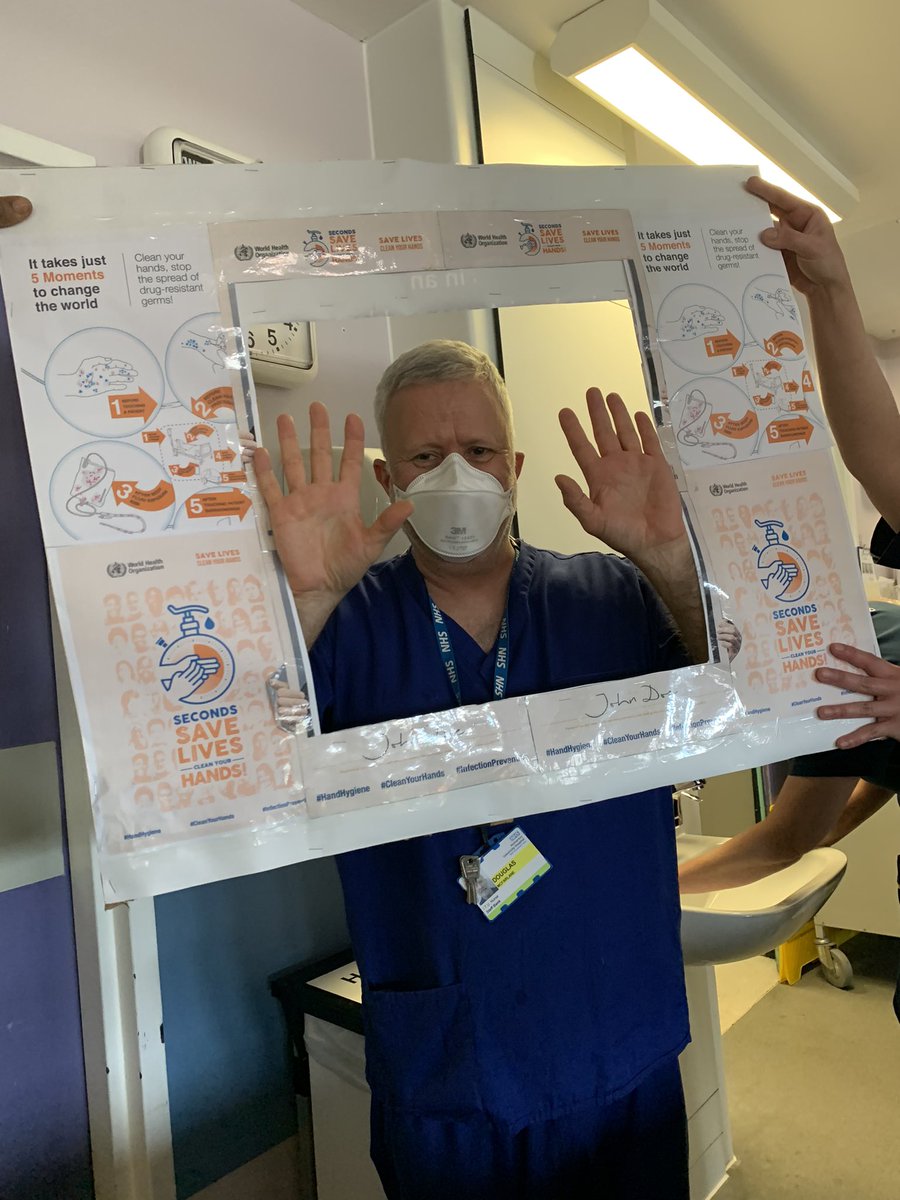 .<a href="/NHSHomerton/">HHFT</a>’s ITU nurse Doug Mcfarlane showing us his top range #handhygiene technique. 🙌🏼