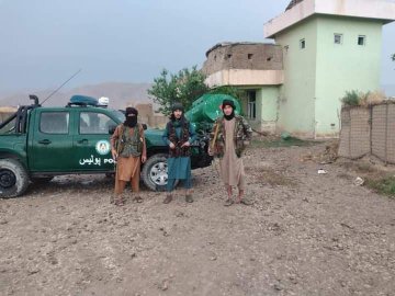 At least one abandoned Ranger vehicle spotted in Taliban custody.  #Baghlan  #Afghanistan