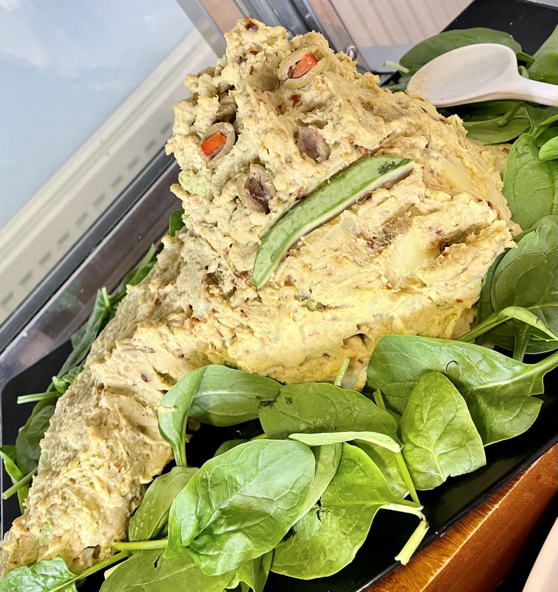 Chartwells Independent tweet media