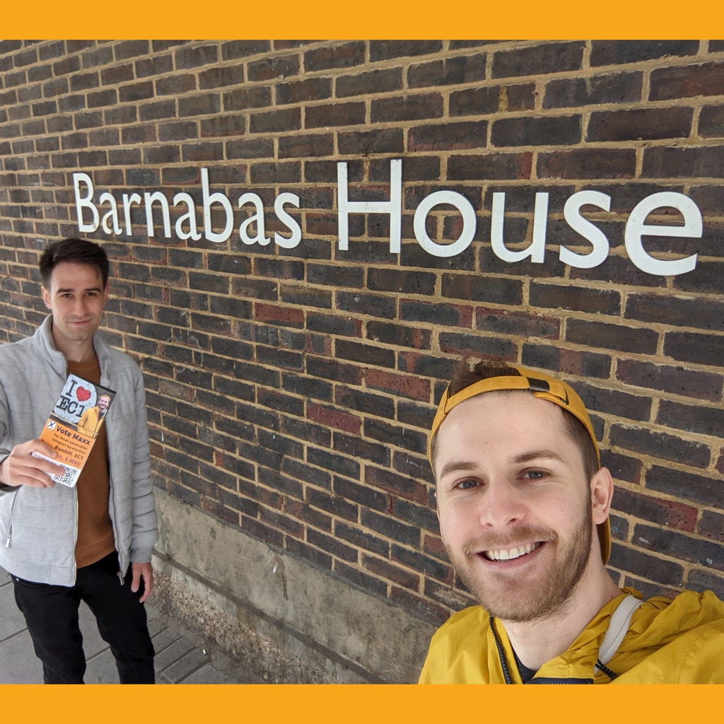 VoteMaxx's tweet image. Great to visit #BarnabasHouse and #PresidentHouse with local Islington entrepreneur Ben Curtis. Thanks for the support Ben! ❤️ #VoteMaxx #EC1 #Islington