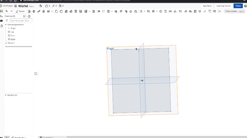 EberlBernhard's tweet photo. Heute führen wir eine Fortbildung für Schülerinnen und Schüler der Junior Ingenieur Akademie in Leipzig durch.
Es geht um #CAD Grundlagen.
Im Anschluss wird ein Würfel in @Onshape vom #EasterCoding Kurses modelliert.
->https://t.co/SwMwIy9GTm
#MINT #Ingenieurwesen #twlz https://t.co/fYE4OUWU8q