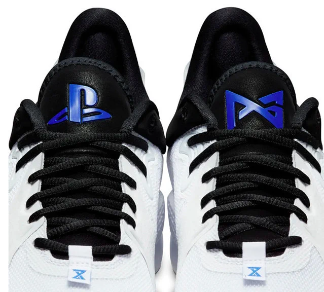 PS5とNIKEがコラボしたバスケットシューズが登場！