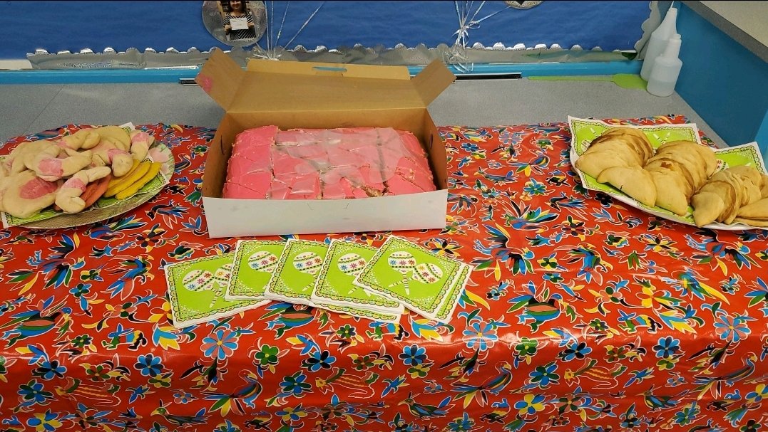 Thank you Fiesta Bakery for your delicious pink cake and empanadas! @ZavalaMagnet #fiestabakeryrocks #bestpinkcakeever #communitysupport #weloveourzavalastaff
