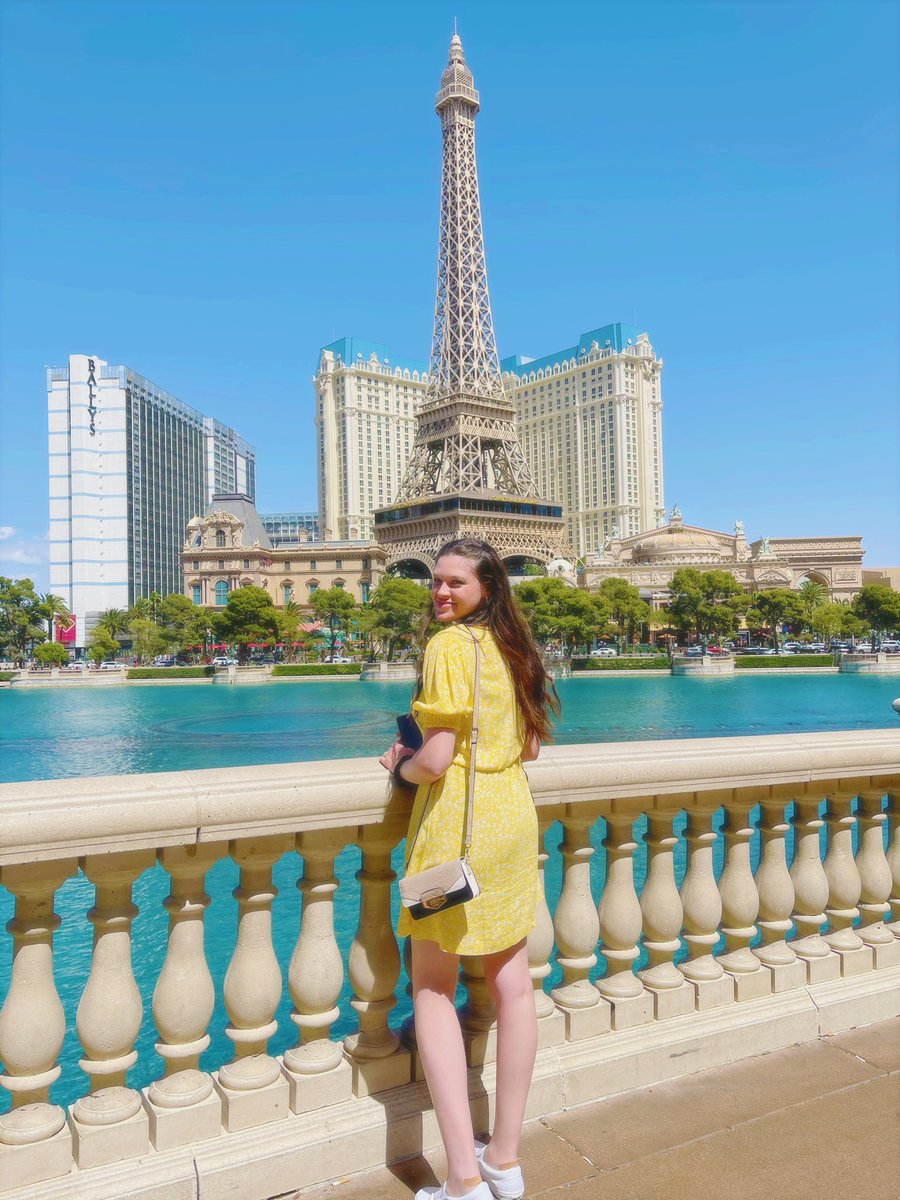 ideklee's tweet photo. best weekend ever! 🤩 danced the nights away, lost my money on the slots, and made eternal memories! 🥂✨ lived it upppp baby https://t.co/ZvWEUhHX76