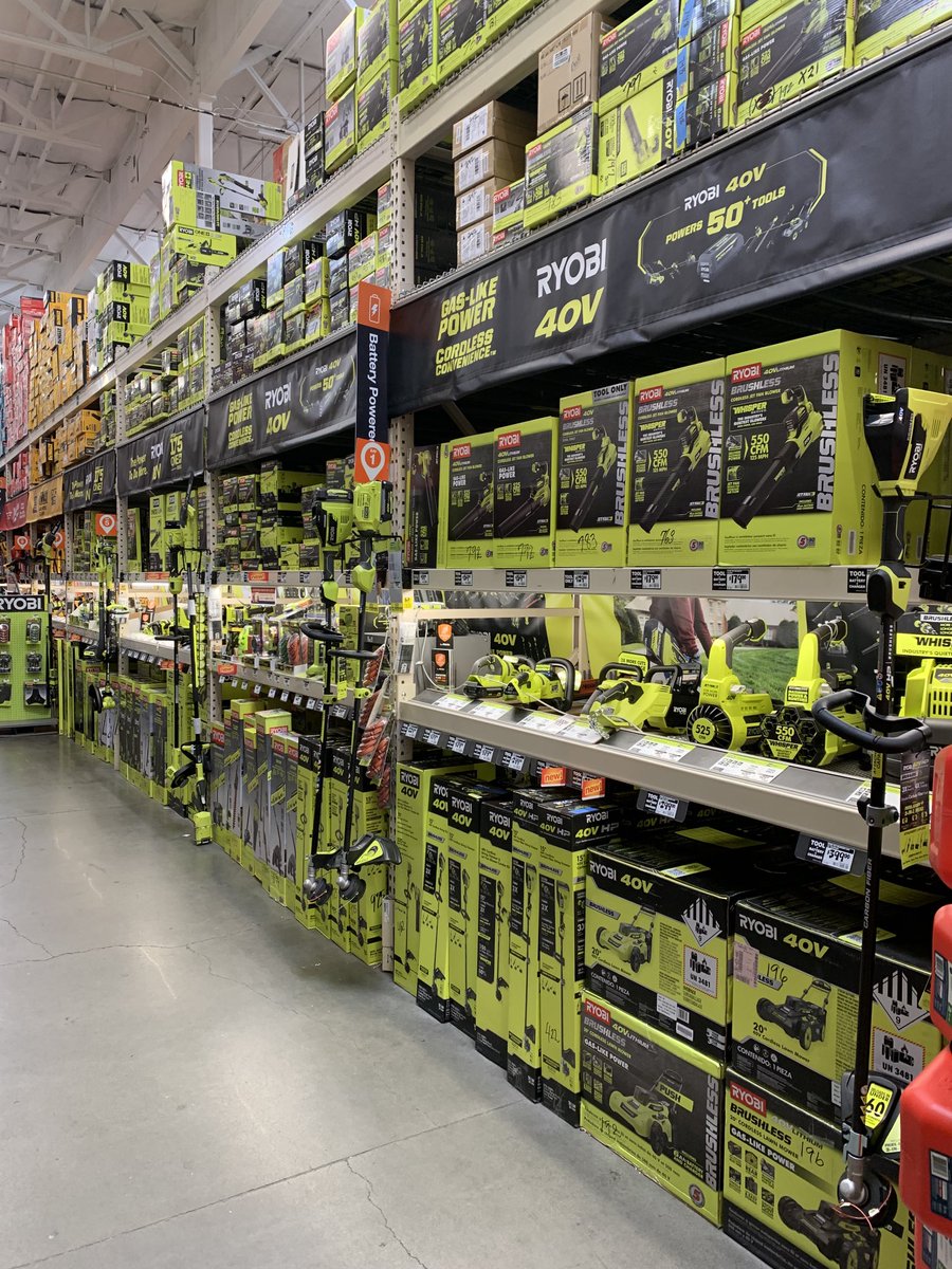 Awesome store standards at 636 Roseville this morning.  Great job SM Sergio and team!