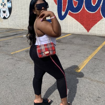 _rissaaa_30's tweet photo. #NewProfilePic https://t.co/4EG5ZFX0F4