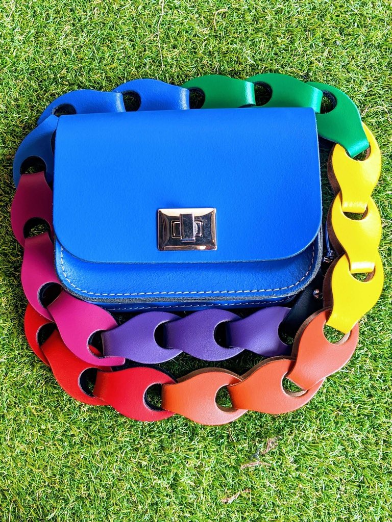 theAlbertDock's tweet photo. 💼 Don't settle for just another bag on the shelf, @leathersatchel are here & ready to help you with your dream #springbag.
With so many colours you will be spoilt for choice. Start planning your bag today with a visit to store & #picknmix your styles.
#RoyalAlbertDock https://t.co/hLQGROGWN8