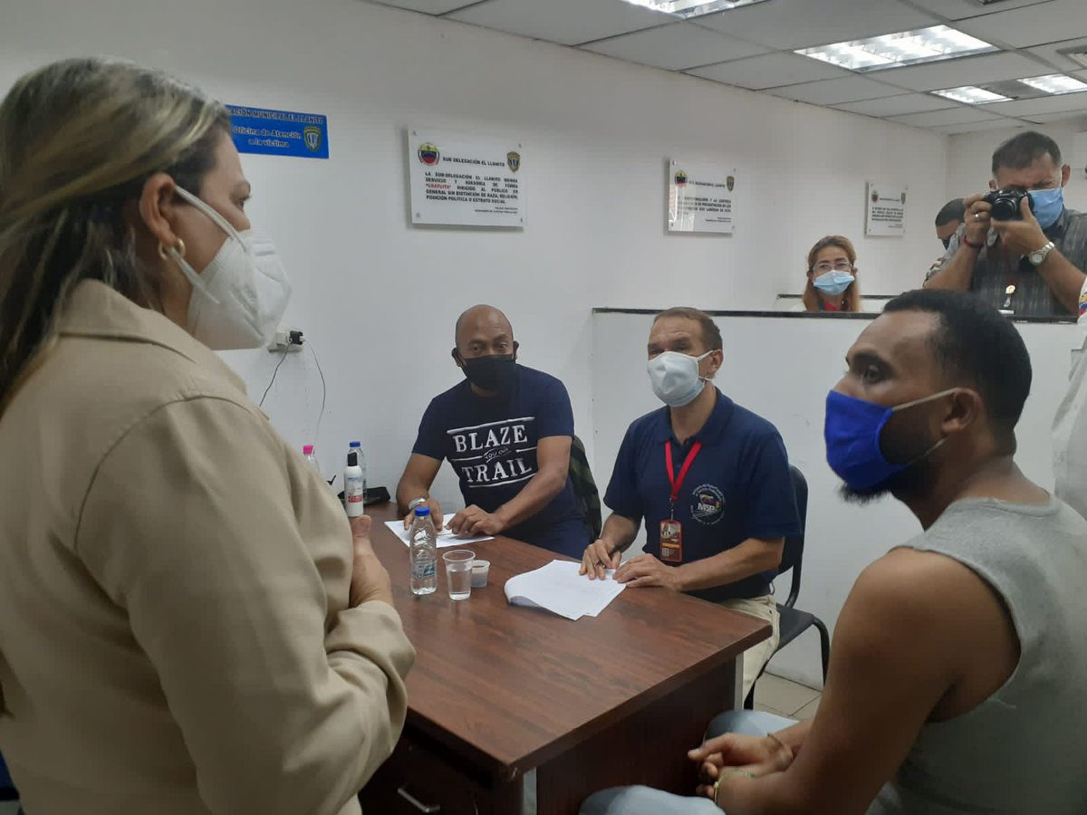 mirelct's tweet photo. 2/2 Se celebraron 30 audiencias preliminares a privados de libertad en condición de procesados.
@gestionperfecta 
@Visipol_MIJP 
#CuidemonosTodos https://t.co/fsDjVGVwXa