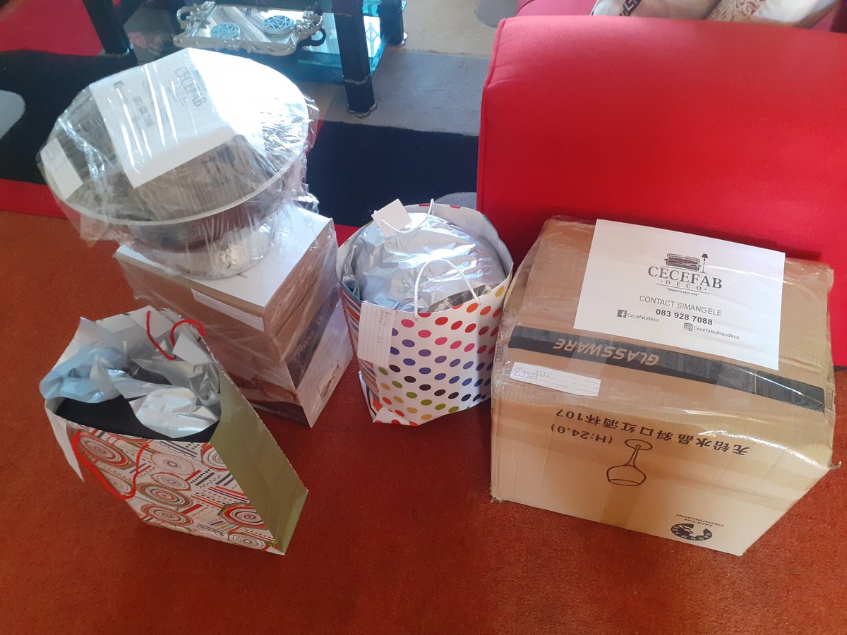 Car_ya007's tweet photo. Building this brick by brick. One parcel at a time...one delivery at a time 
🚗📦🏃🏿‍♂️ #RemitLogistics #Courier #Errands #smme #smallbusiness #logistics #parcels #doortodoordelivery #samedaydelivery  #nextdaydelivery #parceldelivery #reliablecourier #gauteng 
Contacts: 063 604 0768 https://t.co/eSanj08xf7