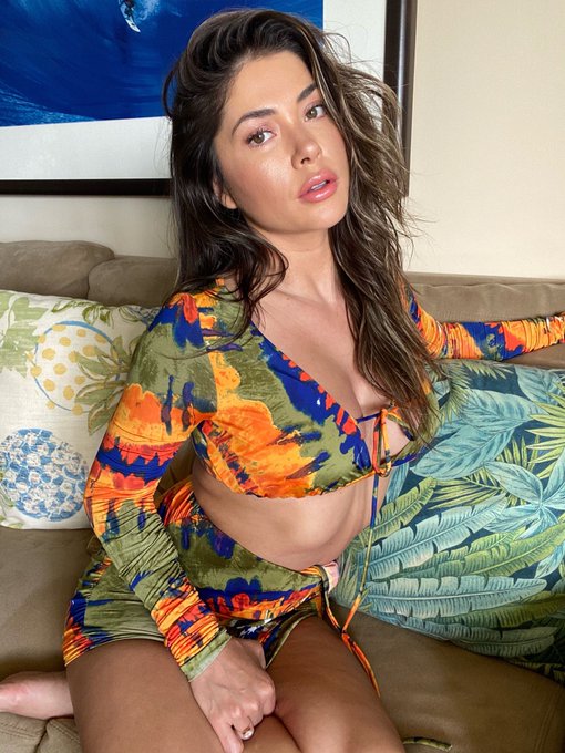 1 pic. Tropical vibes ?
More on https://t.co/Tfs5RZ0bxr https://t.co/LsQ1w971Nd
