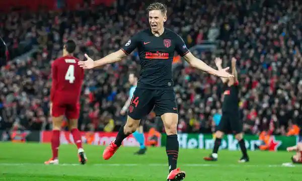 That defeat ended up proving costly as Liverpool’s season crumbled after losing against Atletico over 2 legs. The cracks in Klopp’s tactics were WIDE OPEN