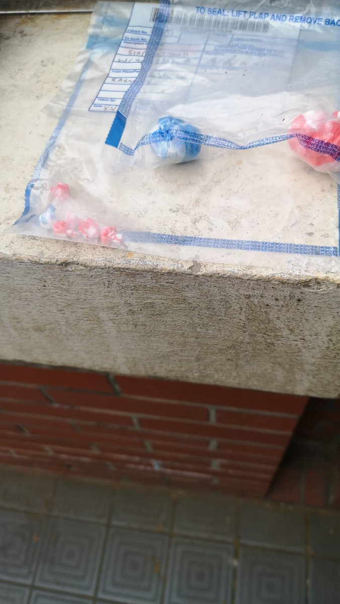 MPSRTPC's tweet image. Tower Hamlets Safer Transport Team 4 Arrest a male for supply of Class &apos;A&apos; drug. His E-scooter was his illegal method of transport which was also seized. #Ophornet #Escooter #RTPC #CESTT #saferstreet #drugawareness