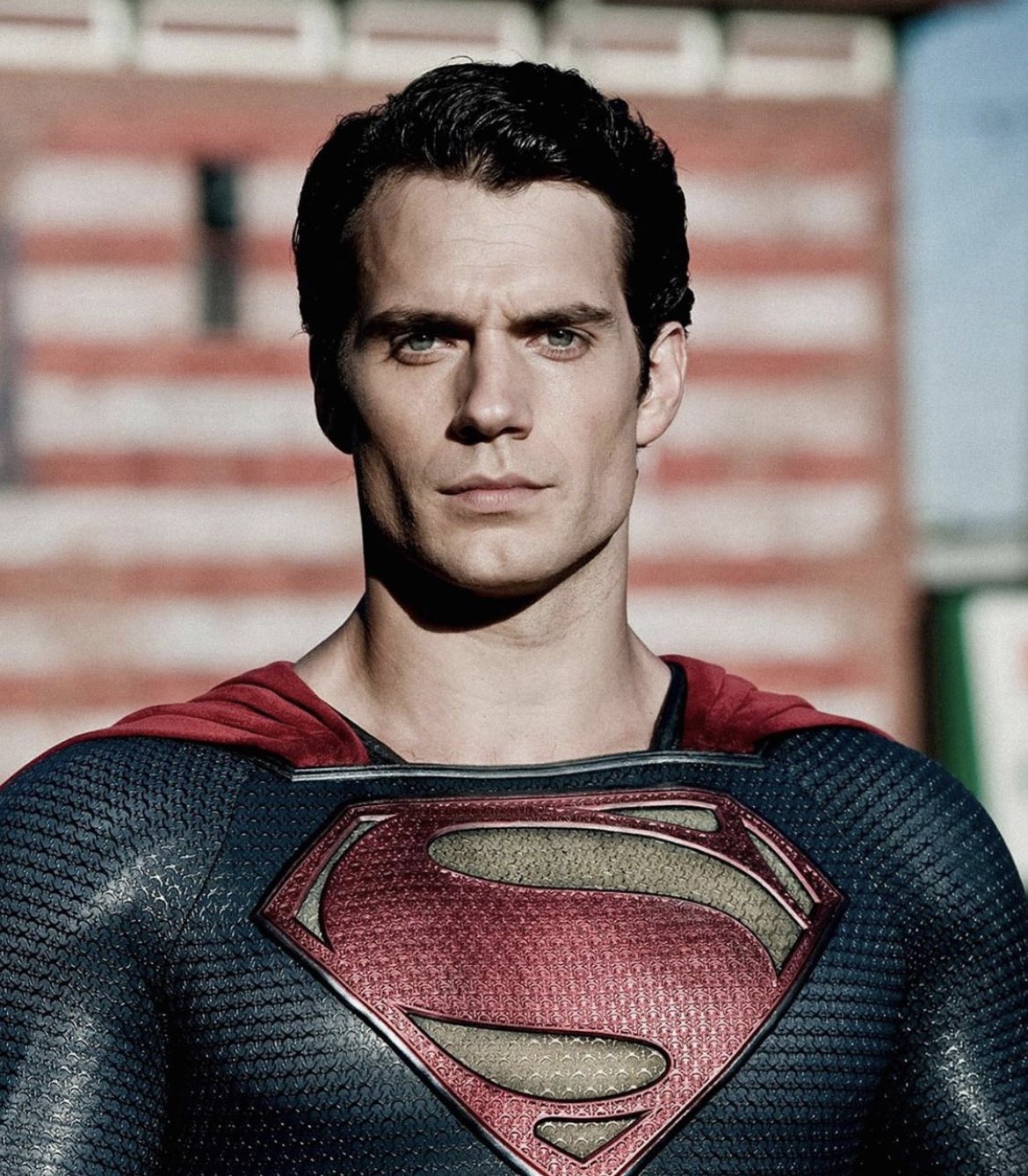 Happy 38th Birthday to Superman himself, Henry Cavill!  