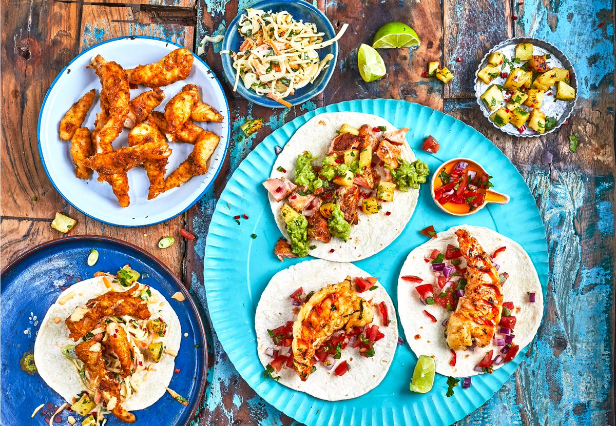 StyleDeptTweets's tweet photo. We're celebrating Cinco de Mayo with fish and lobster tacos! How about you? 
.
.
Food stylist @becciwoods repped by @style_department 
📸#davebrownphotography
Client @chilango_uk
.
.
#cincodemayo #fishtacos #lobstertacos #styledept #styledepteats https://t.co/xseRTfEEYJ