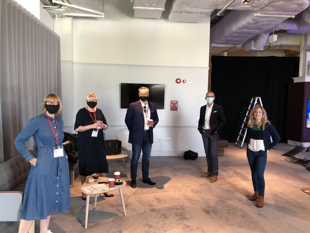 AdrMcDonald's tweet image. Loving ‘ EMEA House Live ‘ for @DellTechWorld 21. 2 days of phenomenal content &amp;amp; engagement with customers &amp;amp; partners globally, answering the big questions - How do I drive improved customer experience, greater customer loyalty, whilst reducing cost to serve &amp;amp; being cyber secure