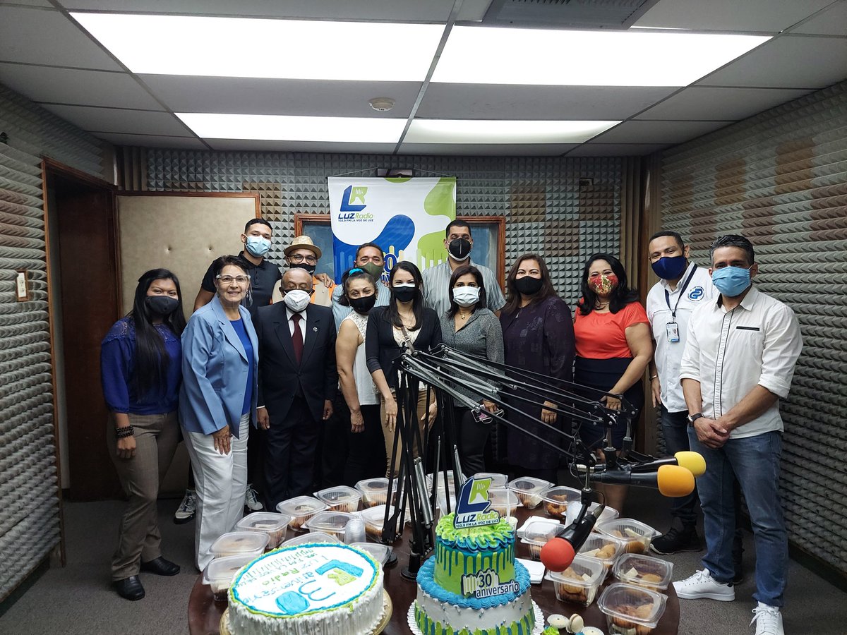 Felicitaciones a los amigos de <a href="/LUZRadio/">LUZ Radio 102.9... La voz de LUZ</a> un nuevo año en defensa de la libertad de expresión.