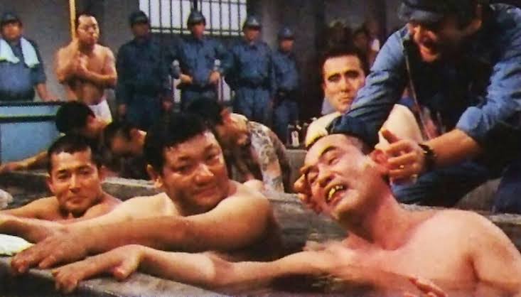 塀の懲りない面々 Amazon.co.jp: 塀の中の懲りない面々 (文春文庫) eBook : 安部
