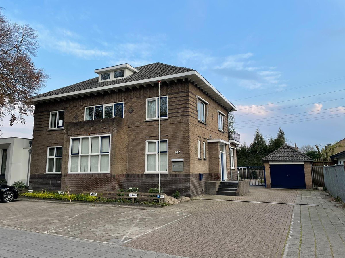 Aan het einde van dit jaar pakken wij uit! 🎉 Wij gaan namelijk #verhuizen. Vanaf medio november 2021 is ons nieuwe adres #Kanaalweg 14A in #Veenendaal
Op de hoogte blijven van alle ontwikkelingen? Houd onze facebookpagina @notariskantoorNovia dan goed in de gaten!