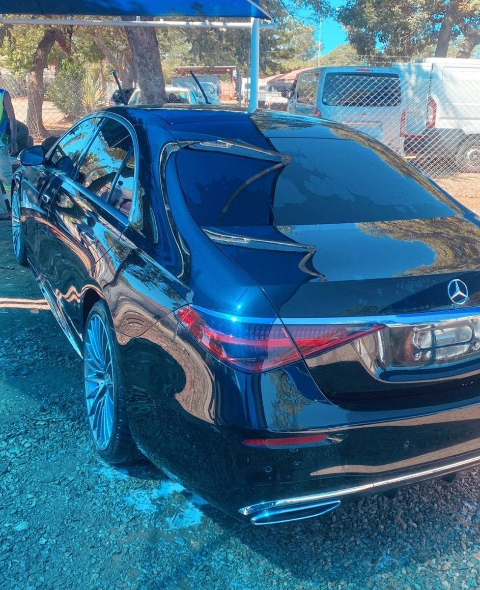 nematombo's tweet photo. 2021 Mercedes Benz S-Class has arrived in Harare. Note: South Africa hasn't had their models yet 😎 https://t.co/I22ULwi1eI
