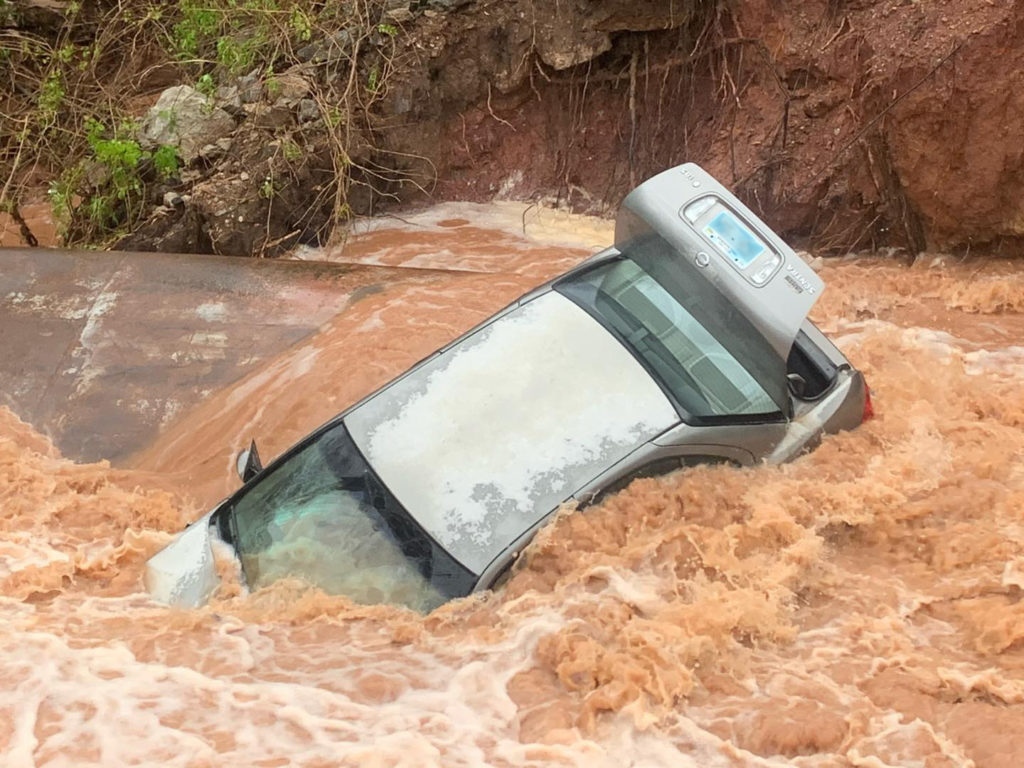 Most cooperatives, including Prairie Land, make safety a top priority.  This Oklahoma lineman credits rigorous safety training for keeping him calm and able to help a woman trapped in floodwaters.  #turnaround

electric.coop/oklahoma-co-op…