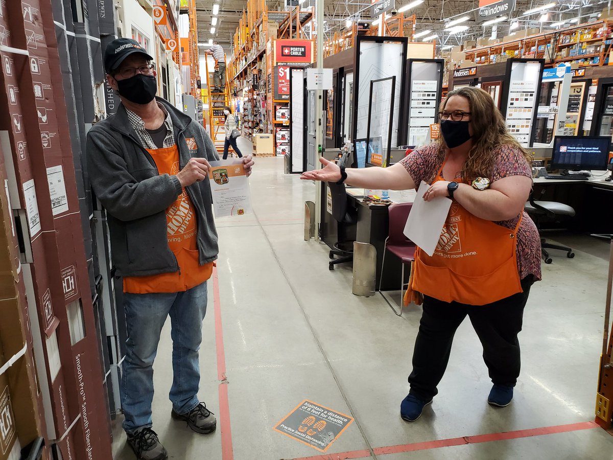 Andy Christensen (@hdachristensen) on Twitter photo Congratulations Mahlon for being Specialty associate of the month! We appreciate all that you do! <a href="/TheSuzetteJ/">Suzette Johnson</a> <a href="/AngieSuePet1/">Angela Peterson</a> <a href="/gopher006/">Anthony Pacheco</a> <a href="/BoxbergerEric/">Eric Boxberger</a> @cprokofieff1212 Congratulations Mahlon for being Specialty associate of the month! We appreciate all that you do! <a href="/TheSuzetteJ/">Suzette Johnson</a> <a href="/AngieSuePet1/">Angela Peterson</a> <a href="/gopher006/">Anthony Pacheco</a> <a href="/BoxbergerEric/">Eric Boxberger</a> @cprokofieff1212