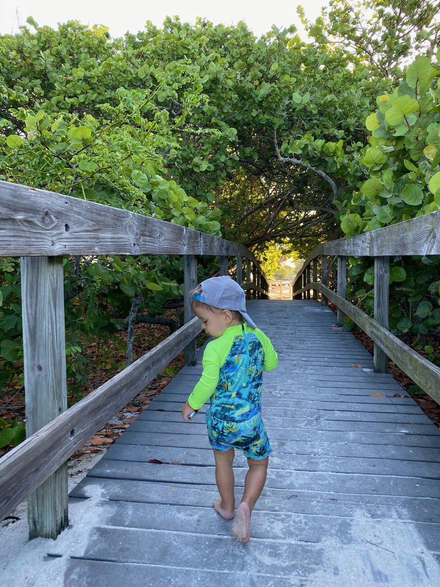 Headed to Papa Ponak’s for the towns best Tacos! Happy Cinco De Mayo!