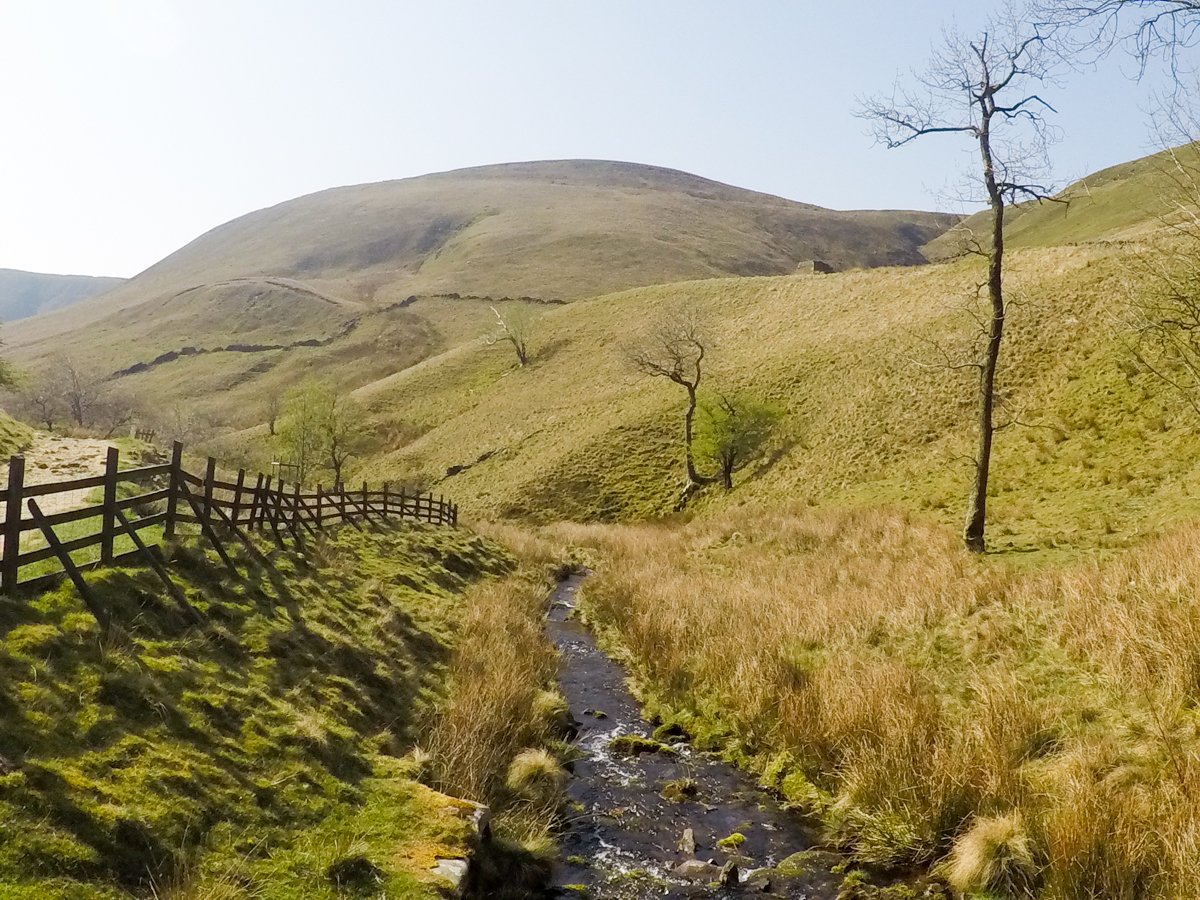 ThinkAdventure_'s tweet photo. Picturesque views on the Kinder Scout and Jacob's Ladder circular route.     

View a walking guide here: https://t.co/hqG9FNmHyX 

#PeakDistrict #KinderScout #JacobsLadder #Walking #GetOutside #Hiking #Challenge #ThinkAdventure https://t.co/V5H3VvMobx