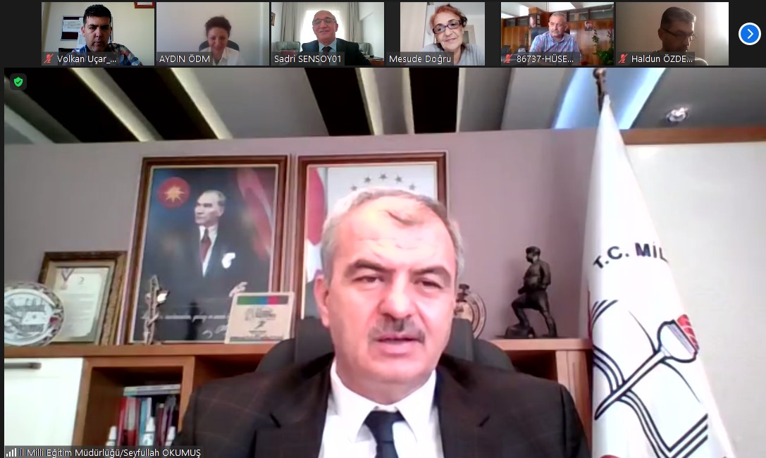 Mesleki Eğitimde 1000 Okul projesi kapsamındaki toplantıda Genel Müdürümüz Sn Dr Sadri ŞENSOY, Daire Başkanımız Sn Sibel ŞATANA, İl Milli Eğitim Müdürümüz Sn Seyfullah OKUMUŞ ile okullarımızı buluşturduk. <a href="/ziyaselcuk/">Ziya Selçuk</a> <a href="/SadriSensoy/">Şensoy Sadri</a> @SibelSatana <a href="/ValiAKSOY/">Hüseyin AKSOY</a> <a href="/seyfullah0966/">Seyfullah OKUMUŞ</a> <a href="/Aydin_MEM/">Aydın İl Millî Eğitim Müdürlüğü</a>