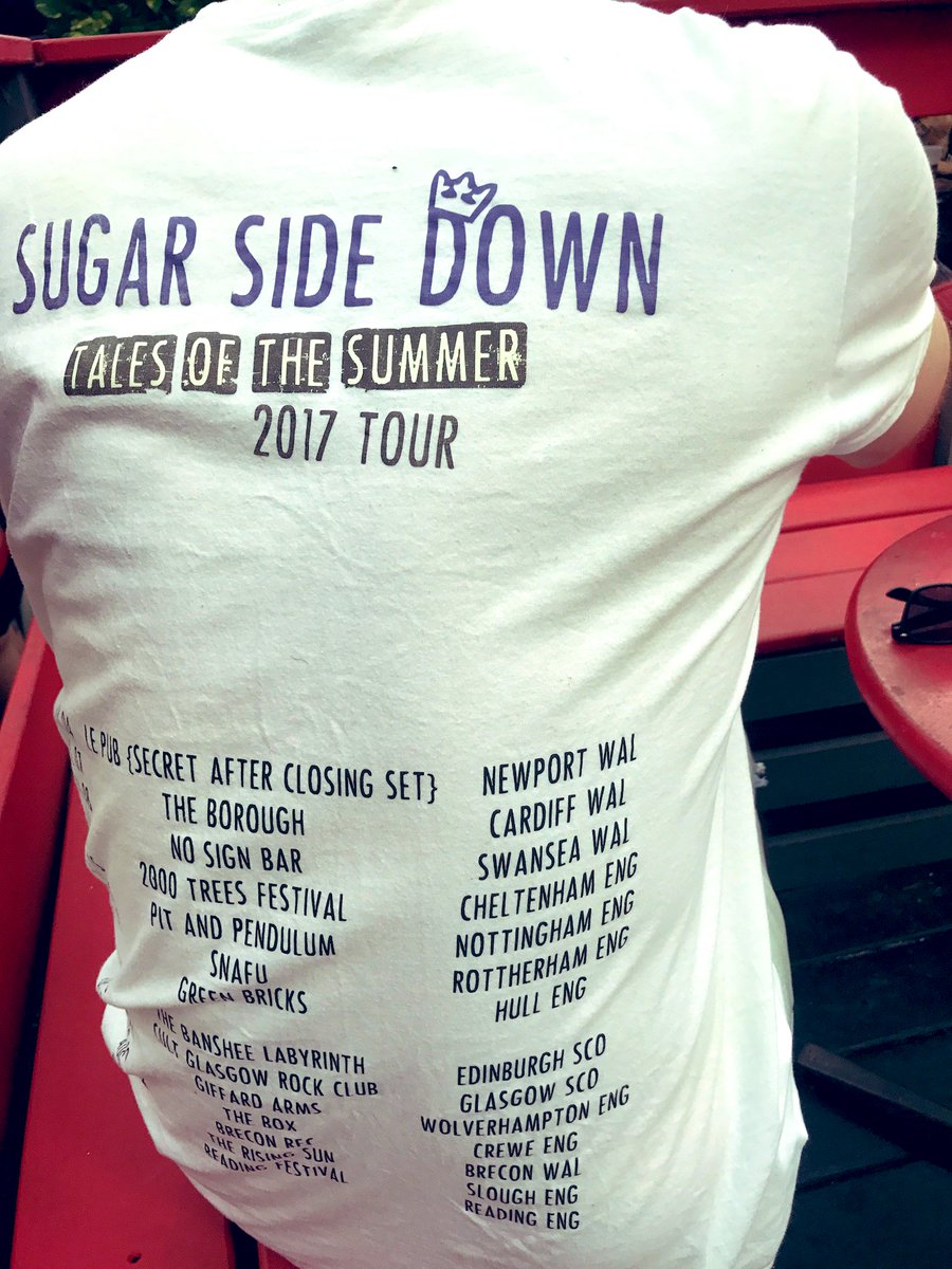 Gezitsme's tweet photo. The easiest question of all time. Sugar Side Down. FAO lead singer: @viewpoints_dj https://t.co/nIktbDOqd5
