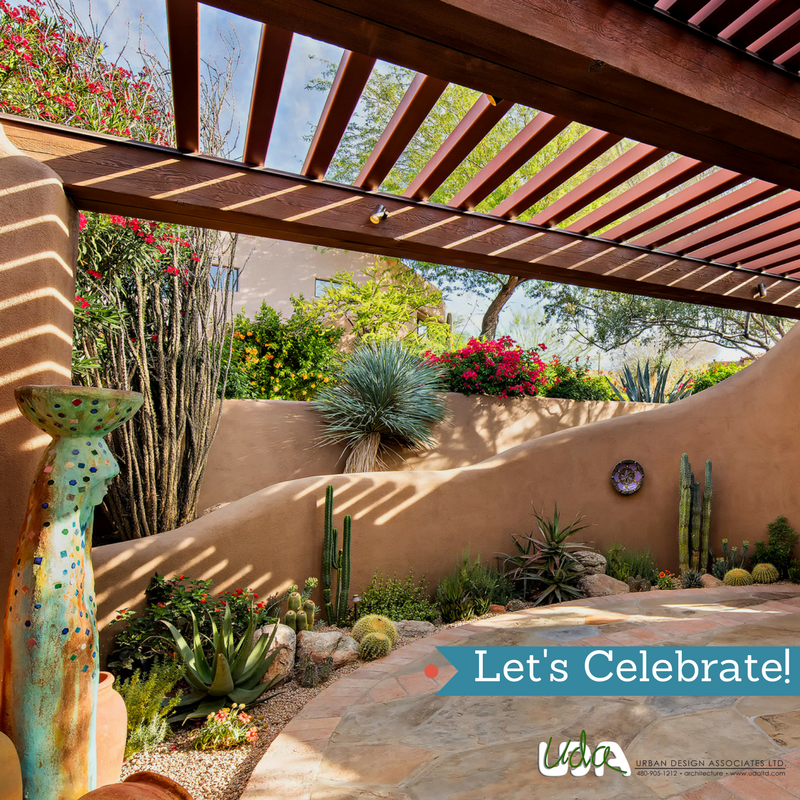 You don't need to go out to celebrate Cinco de Mayo - you just need a colorful, outdoor living space! 🍹🎉