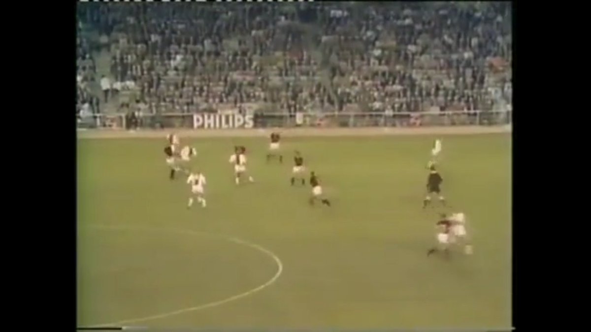 Using Milan as a specimen, here we can see tight man marking by Milan denying any space to Ajax in their European cup final in 196