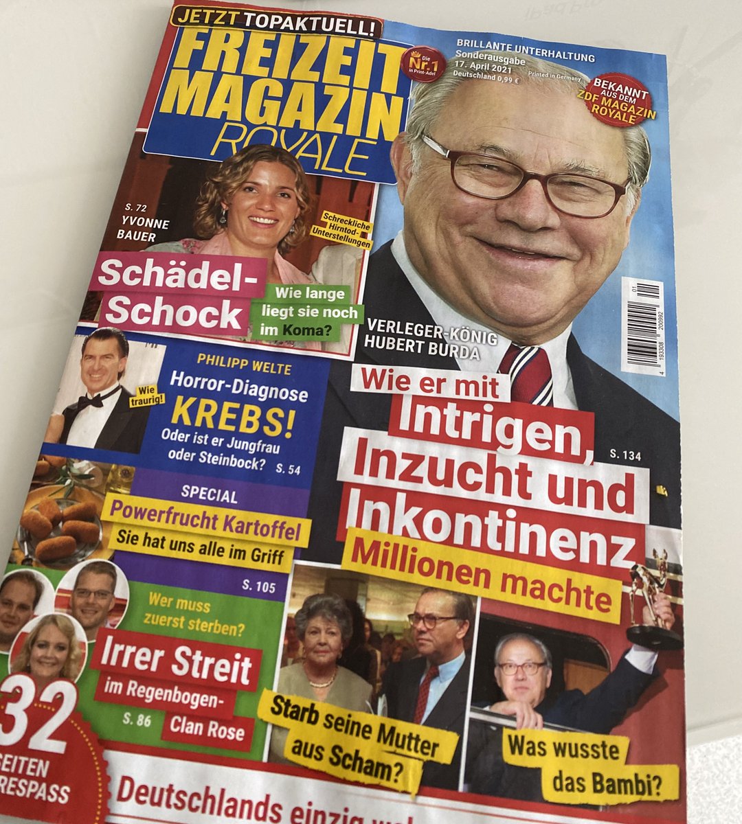 derheldausschau's tweet photo. Endlich mit dem #freizeitmagazin ROYALE den #Feierabend bei bestem Wetter genießen. Einziger Wermutstropfen: Leider fehlt ein Exklusiv-Interview mit Sandra Bullock. #zdfmagazin https://t.co/PFZAsCTZc6