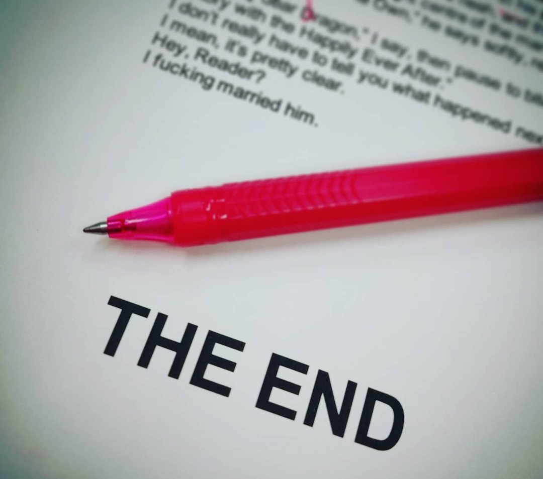 scifrey's tweet photo. I finished the second round of #RedPenDraft edits on #NineTenths today! Now to just get the last of them inputted on the digital version.

#TheEnd #WritingCommunity #amwriting #amwritingromance #AmEditing https://t.co/G4mwVW4PSU
