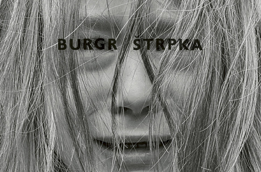 Gregor_Agency's tweet photo. Lubo Burgr zverejnil videoklip k piesni "Ona, ktorá nie je pod stromom" z albumu "Burgr Štrpka". Skladbu budete počuť aj v dnešnom programe SK-CZ scéna medzi 19-20:00 hod. #NewVideos #Burgr #Štrpka #NewModelRadio https://t.co/4E9vx4kDSB