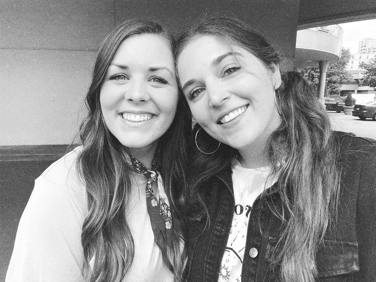 As real as they get 💛 I love @HannahKerr and her heart. So great writing with this angel today. If you haven’t checked out her latest song that just went to radio “Same God”, head over to her spotify. It’s so powerful & I think you’ll be touched by it 😭