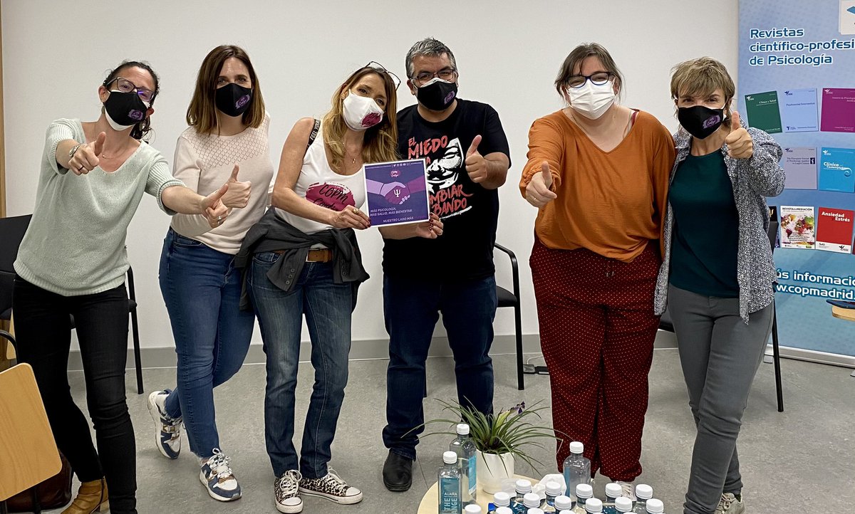 Noche electoral en el <a href="/CopMadrid/">Colegio Oficial de la Psicología de Madrid</a> Gracias a los que habéis contribuido a que hoy podamos ejercer la #democracia #eleccionescopm2021 #eleccionesCOPM #MasPsicologia #MasBienestar porque #NoHaySaludSinSaludMental