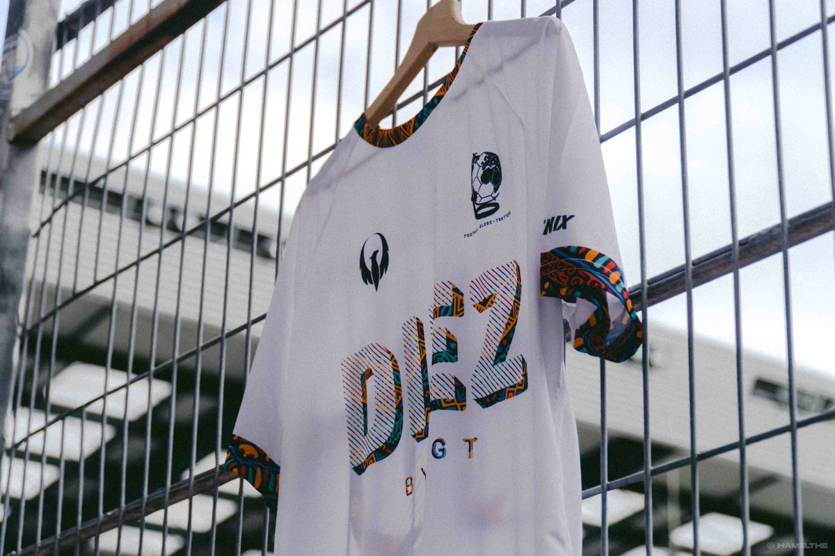 Rappel 🚨 : Live Insta à 20h pour le tirage au sort des maillots à remporter ! ⚡️