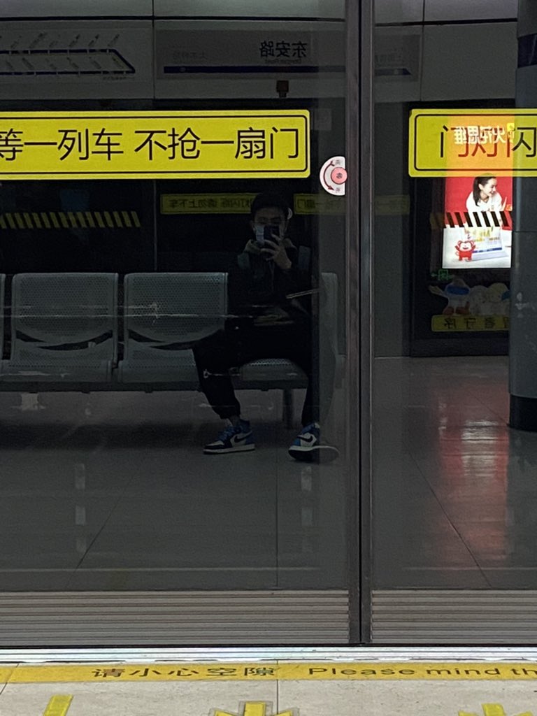 15618704wer's tweet photo. 不想打工 https://t.co/qrGoNoUw4p