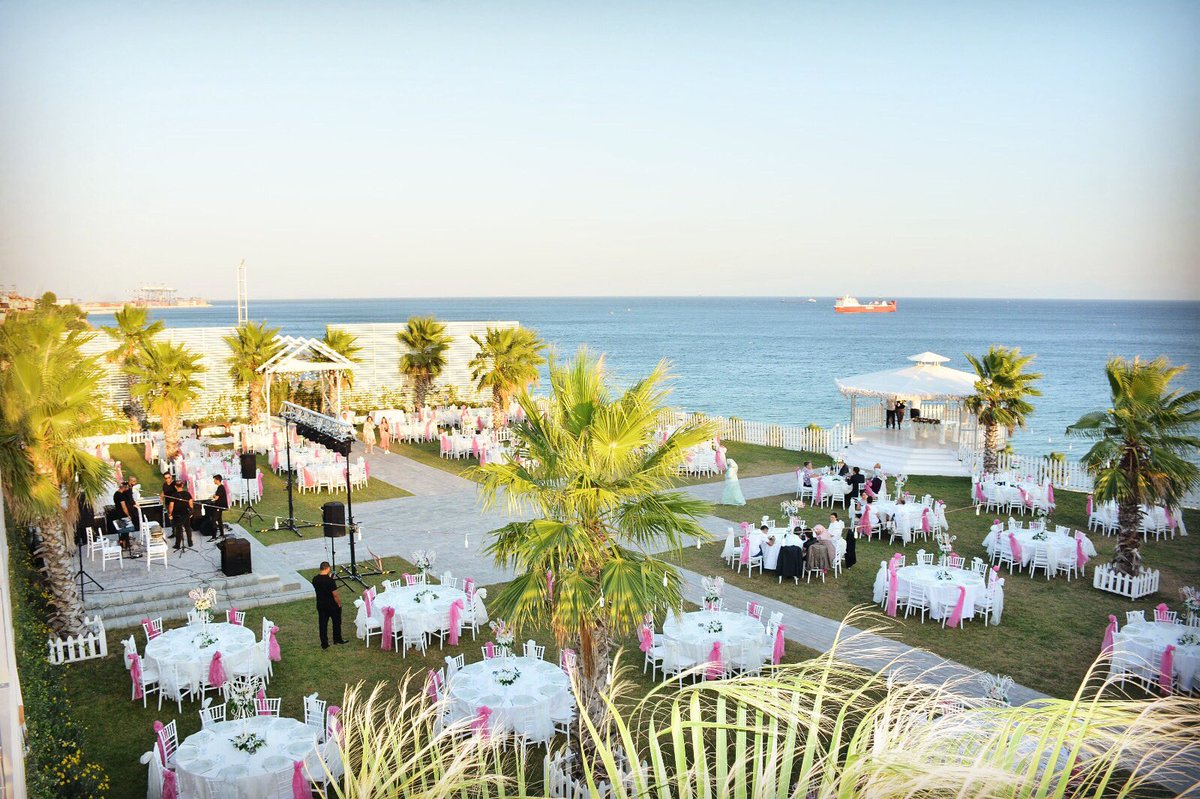 Deniz Bahçe Jardin De Mer (@denizjardin) on Twitter photo Ekonomiye büyük katkı sağlayacak olan düğün sezonunun kaçırılmaması ve organizasyonların yapılmasına izin verilerek piyasaların canlanmasına imkan sağlanmalıdır.
#DÜĞÜNSEKTÖRÜYOKOLUYOR
<a href="/suleymansoylu/">Süleyman Soylu</a>
<a href="/drfahrettinkoca/">Dr. Fahrettin Koca</a>
<a href="/TC_istanbul/">TC İstanbul Valiliği</a>
<a href="/TC_icisleri/">T.C. İçişleri Bakanlığı</a>
<a href="/atapark_life/">AtaparkLife</a>
#kırdüğünü Ekonomiye büyük katkı sağlayacak olan düğün sezonunun kaçırılmaması ve organizasyonların yapılmasına izin verilerek piyasaların canlanmasına imkan sağlanmalıdır.
#DÜĞÜNSEKTÖRÜYOKOLUYOR
<a href="/suleymansoylu/">Süleyman Soylu</a>
<a href="/drfahrettinkoca/">Dr. Fahrettin Koca</a>
<a href="/TC_istanbul/">TC İstanbul Valiliği</a>
<a href="/TC_icisleri/">T.C. İçişleri Bakanlığı</a>
<a href="/atapark_life/">AtaparkLife</a>
#kırdüğünü