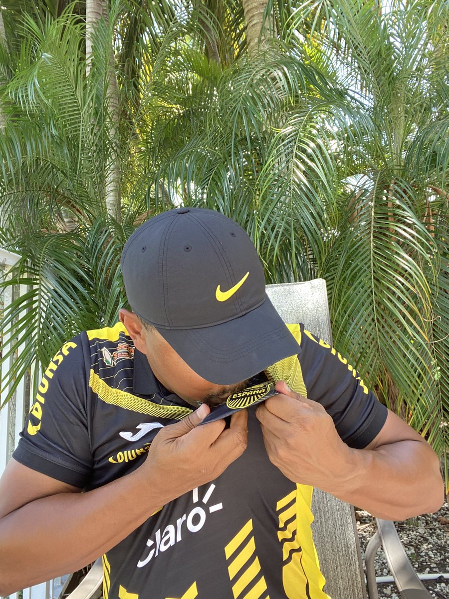 pavonplummer's tweet photo. Por si no sabían, hoy juega la Máquina, a romper paradigmas Carajooo, Vamos mi Real queremos la coooopa, la banda esta loca y yo, QUIERO VERTE CAMPEÓN, Vamos mi Real queremos la cooopa, con mucha actitud y personalidad se logran las victorias, vamos con todo carajoooo, 🚂🚂🚂🚂🚂 https://t.co/Ssc45TN9Kq