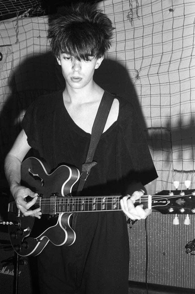 Happy Birthday Ian Stephen McCulloch! Born today 05.05.59

There was cool and then there was Ian McCulloch

Lead singer of Echo and Bunnymen who were possibly the greatest band in the world in the early 80’s 

#Postpunk #Liverpool #music