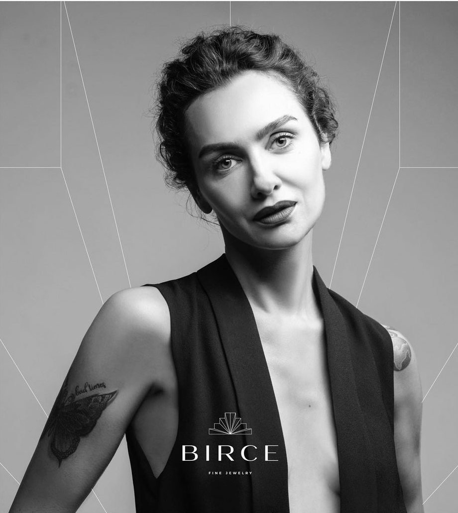 Sevilen oyuncu #BirceAkalay kendi markasını tanıtan bir yazı yayınladı. Çok özel bir kadın gerçekten. ✌