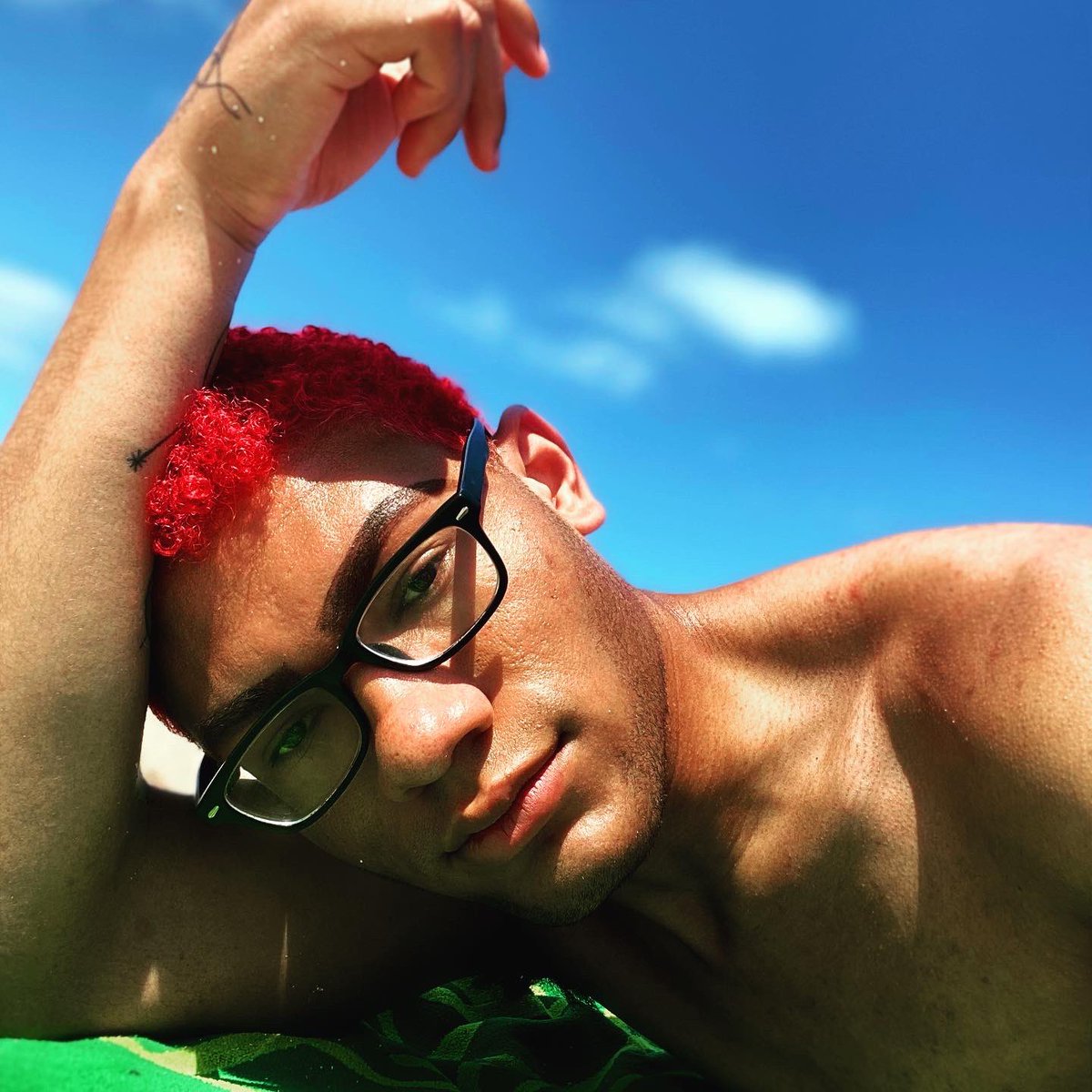hauxxxam's tweet photo. I miss the beach😢
•
•
•
•
#gay #onlyfans #Pittsburgh #412gay #beach #twink https://t.co/jjwreS94LU