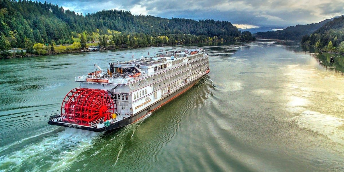 🇺🇸 Cruise Line 🛳 With Vaccine Mandate Says Future #Cruises Selling Fast bit.ly/33oSVQx #VaccinePassports #Travel #Tourism #RiverCruises #RiverCruise ￼