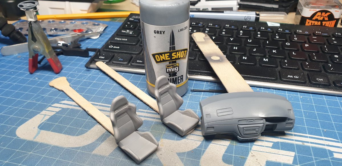 Plastic_Alchem's tweet photo. https://t.co/AC2jDZXJpe
Time for some primer. #twitch #livestreaming #TwitchStreamers #scalemodel #modelscale #scalemodelworld #scalemodelling #scalemodeltractor #scalemodellingweekly #miniaturas #miniatures #ww2 #airfix #modelcraft #plasmo #172scale #plasticalchemist https://t.co/tGoyvUuam0
